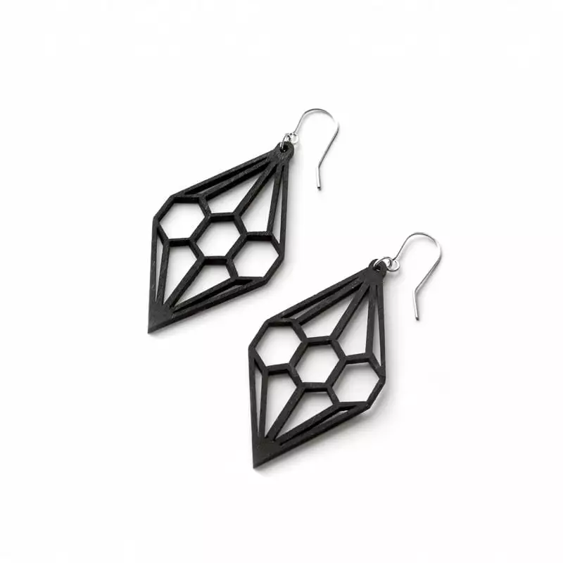 Mustat puiset timanttikorvakorut